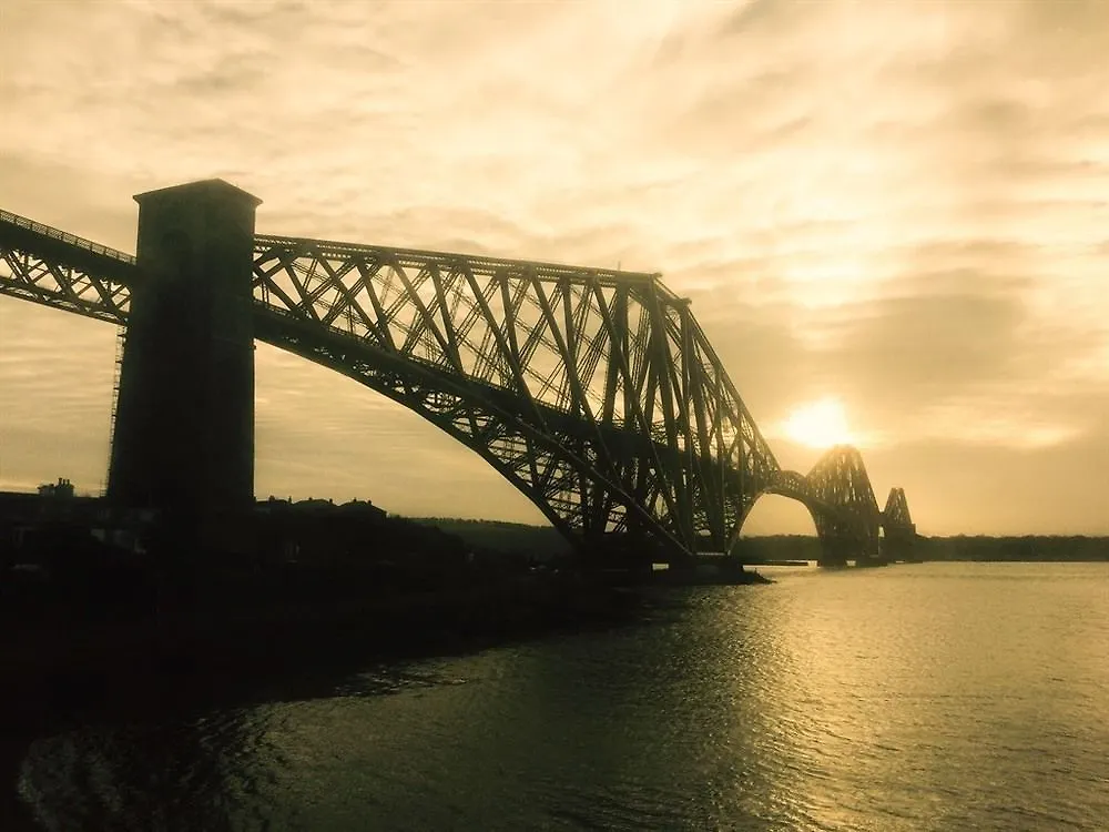 The Albert Hotel North Queensferry