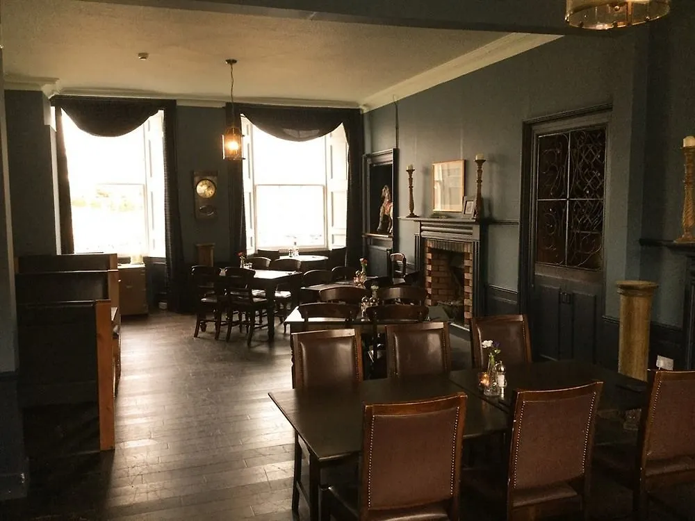 The Albert Hotel North Queensferry